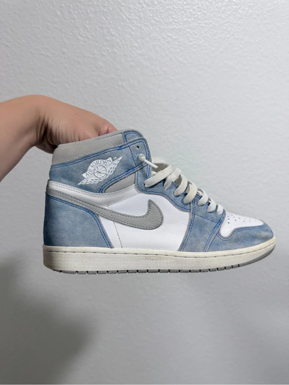 Jordan retro 1 high hyper royal
